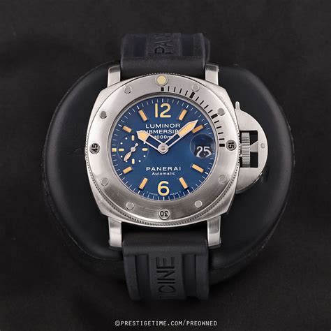 pre owned panerai submersible.